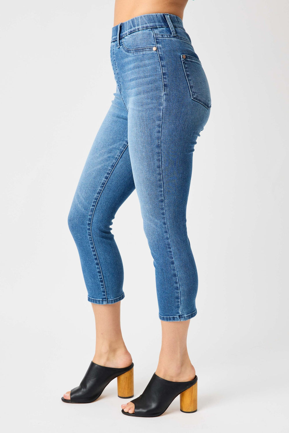 Pull On Denim Capri