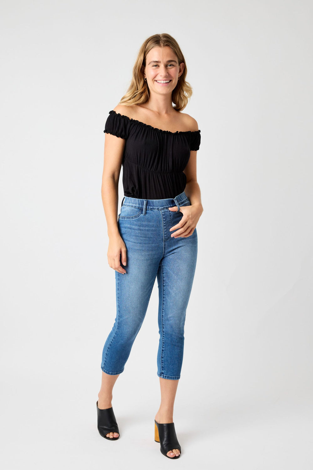 Pull On Denim Capri