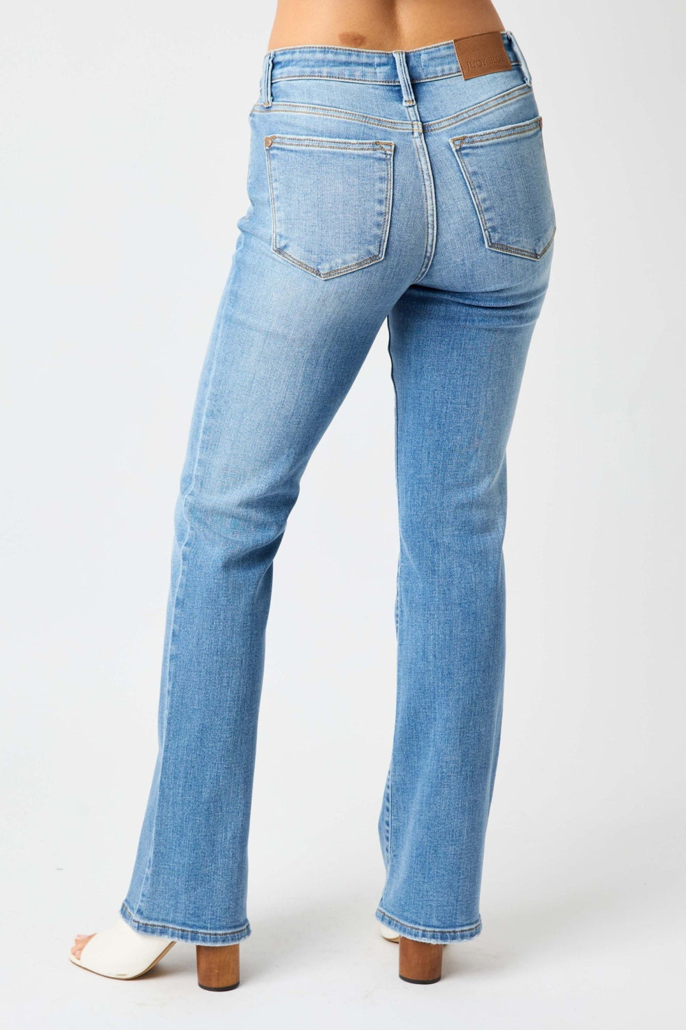 Carly MR Vintage Wash Bootcut