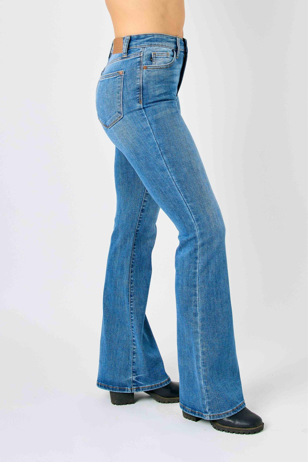 Terri HW Classic Flare