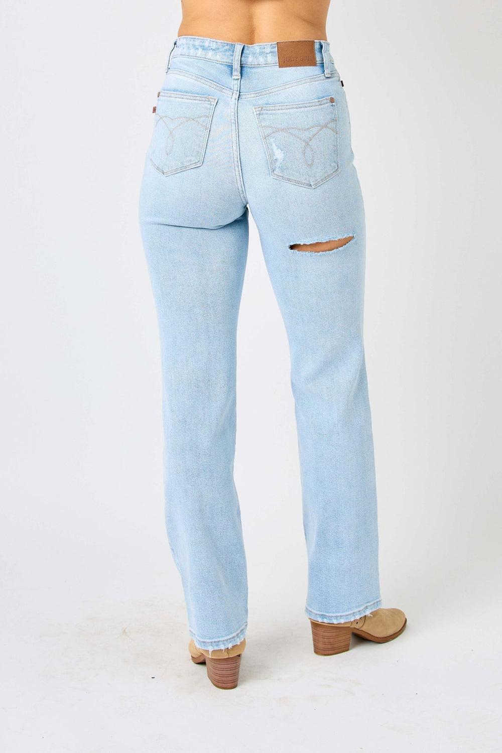 Melissa 90s Straight HW Ripped Back Jeans
