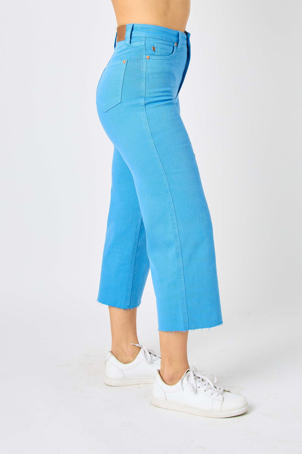HW Sky Blue Tummy Control Crop Capri