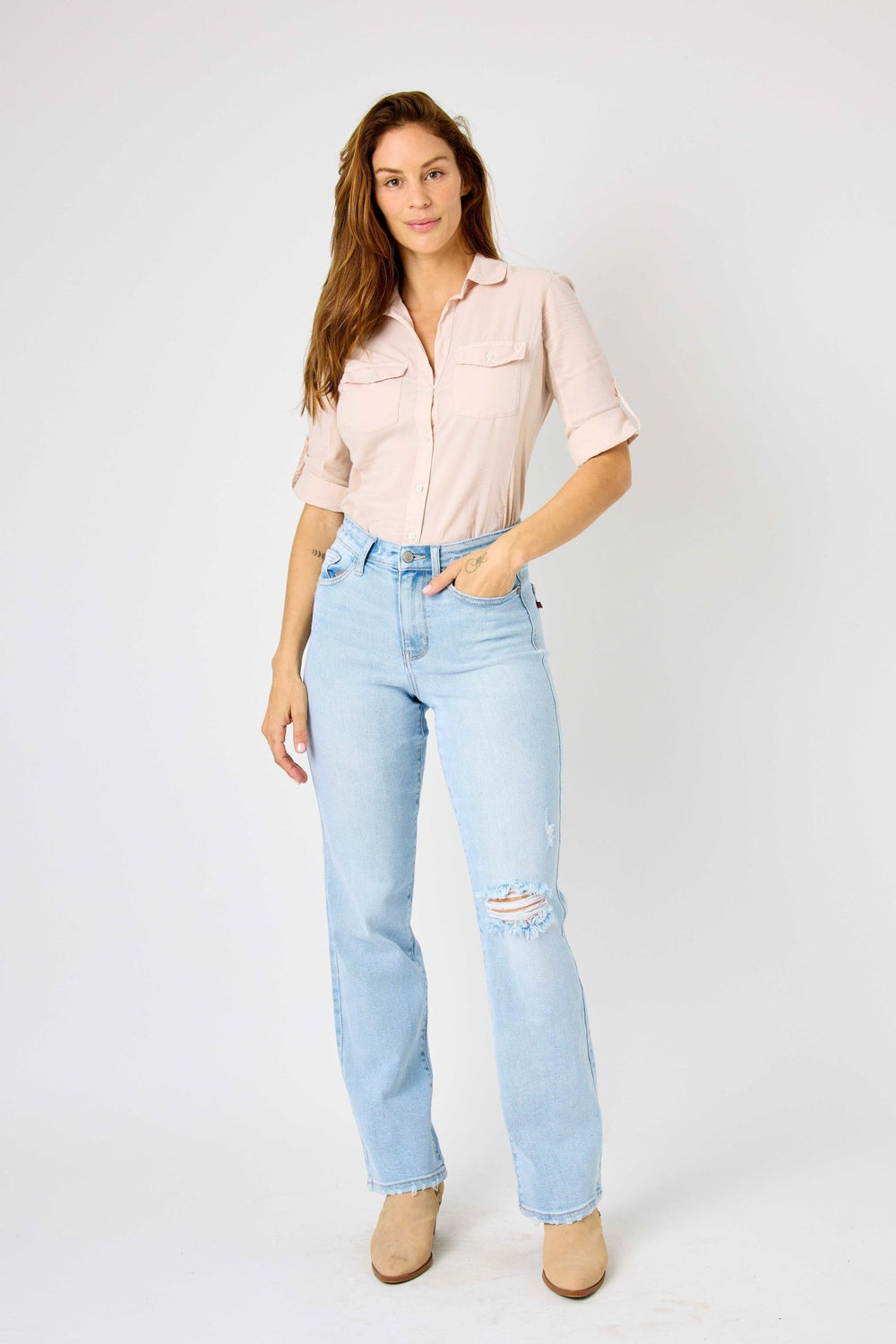 Melissa 90s Straight HW Ripped Back Jeans