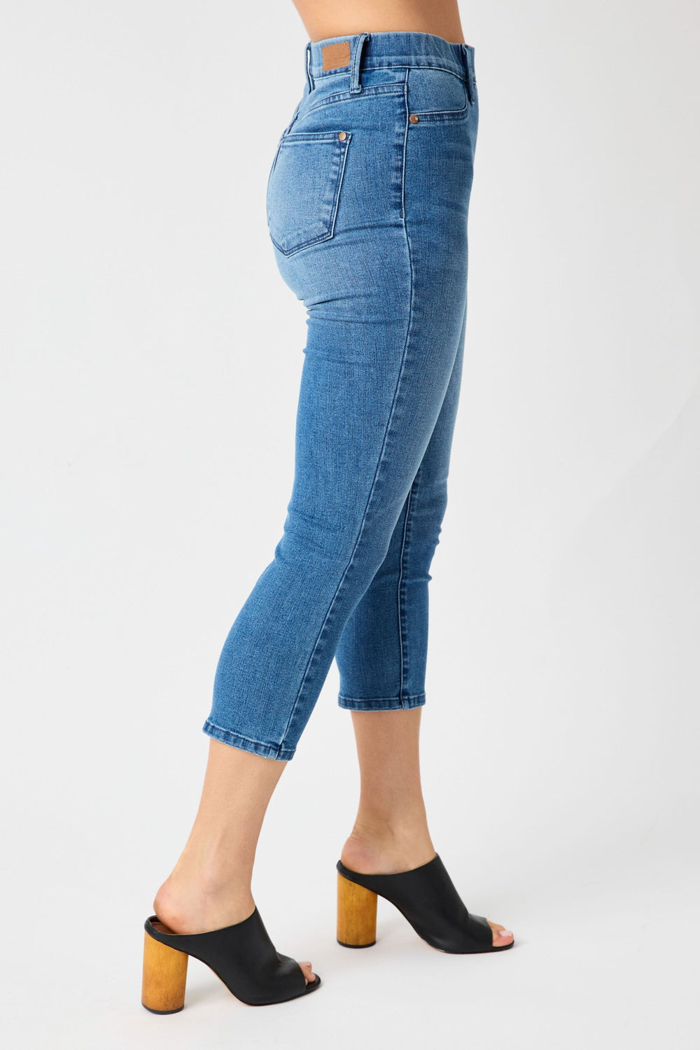 Pull On Denim Capri