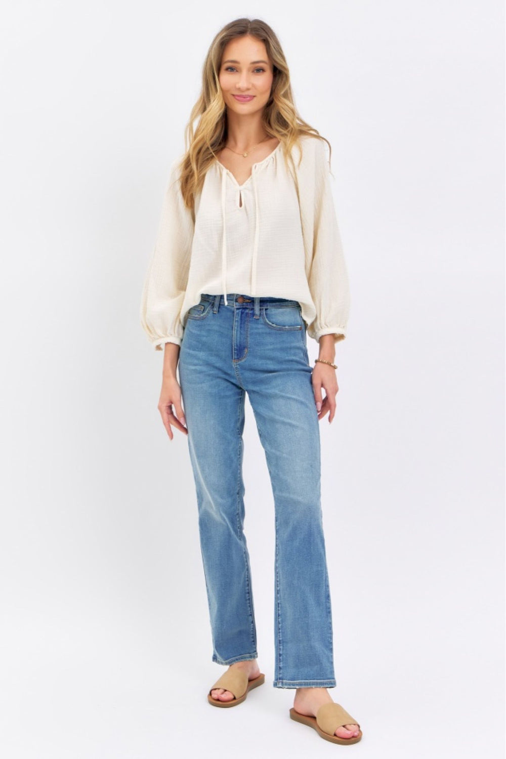 Bridgett HW Straight Leg Light wash