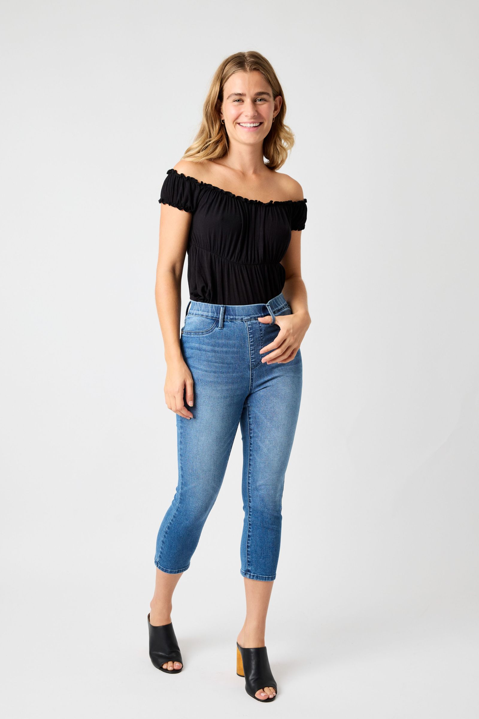Pull On Denim Capri