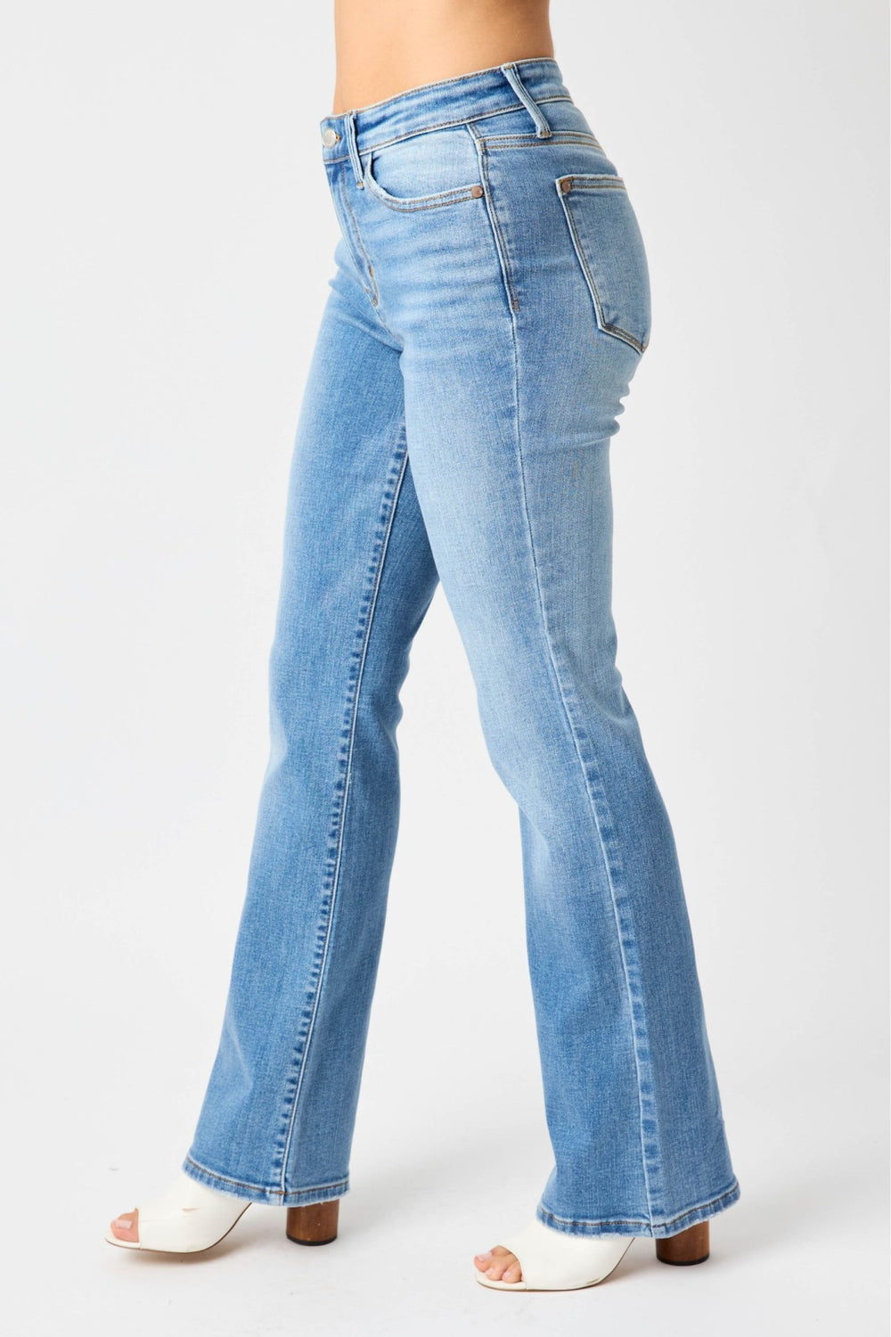 Carly MR Vintage Wash Bootcut